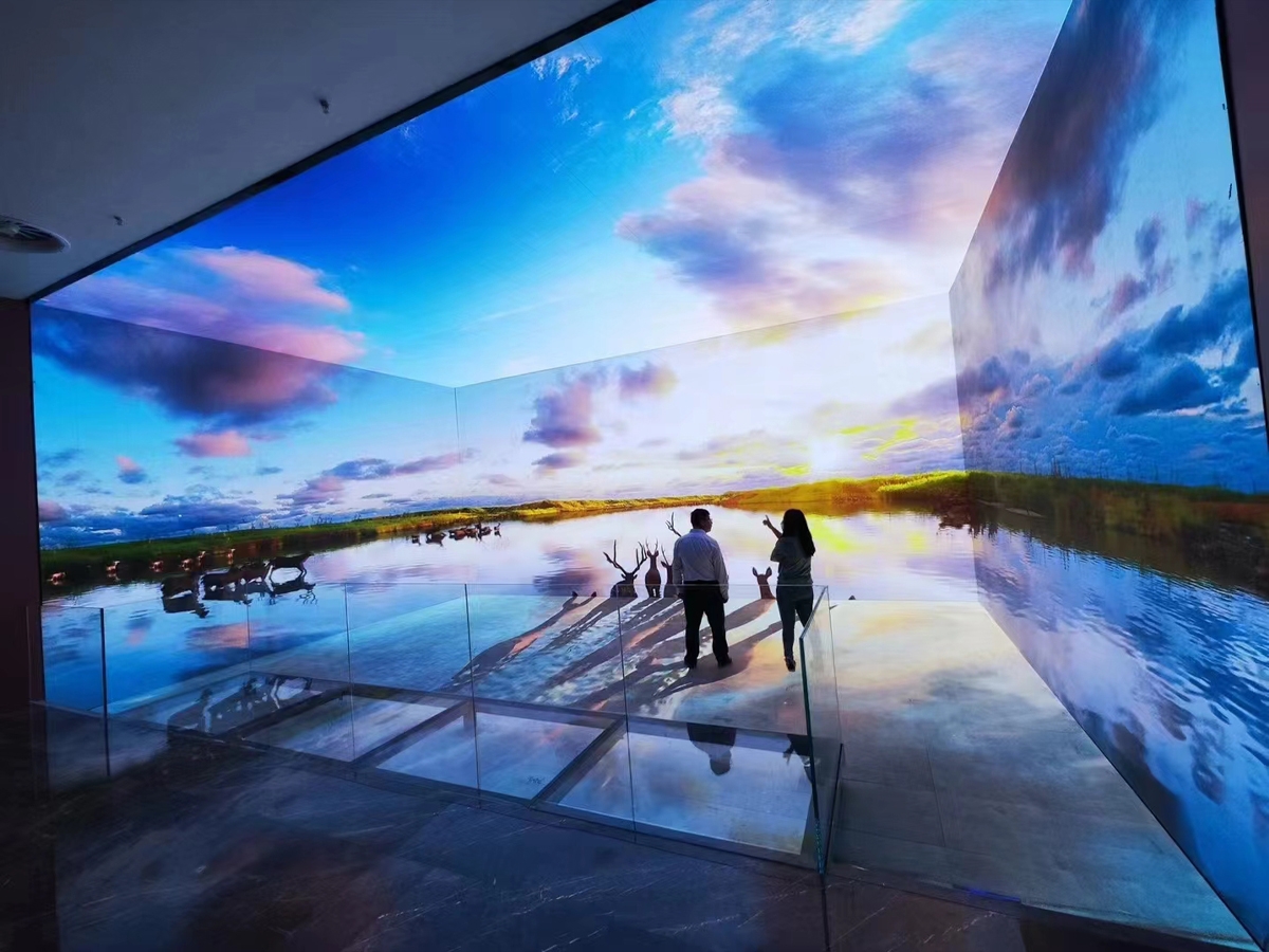 沉浸式VR